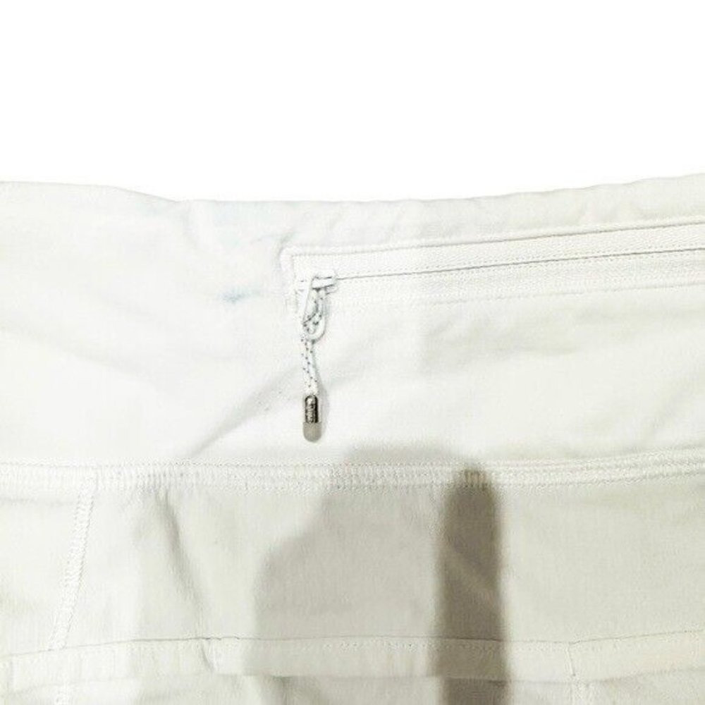 Lululemon White Speed Up Low-Rise Lined Short 2.5" Size 8 - Picture 5 of 9